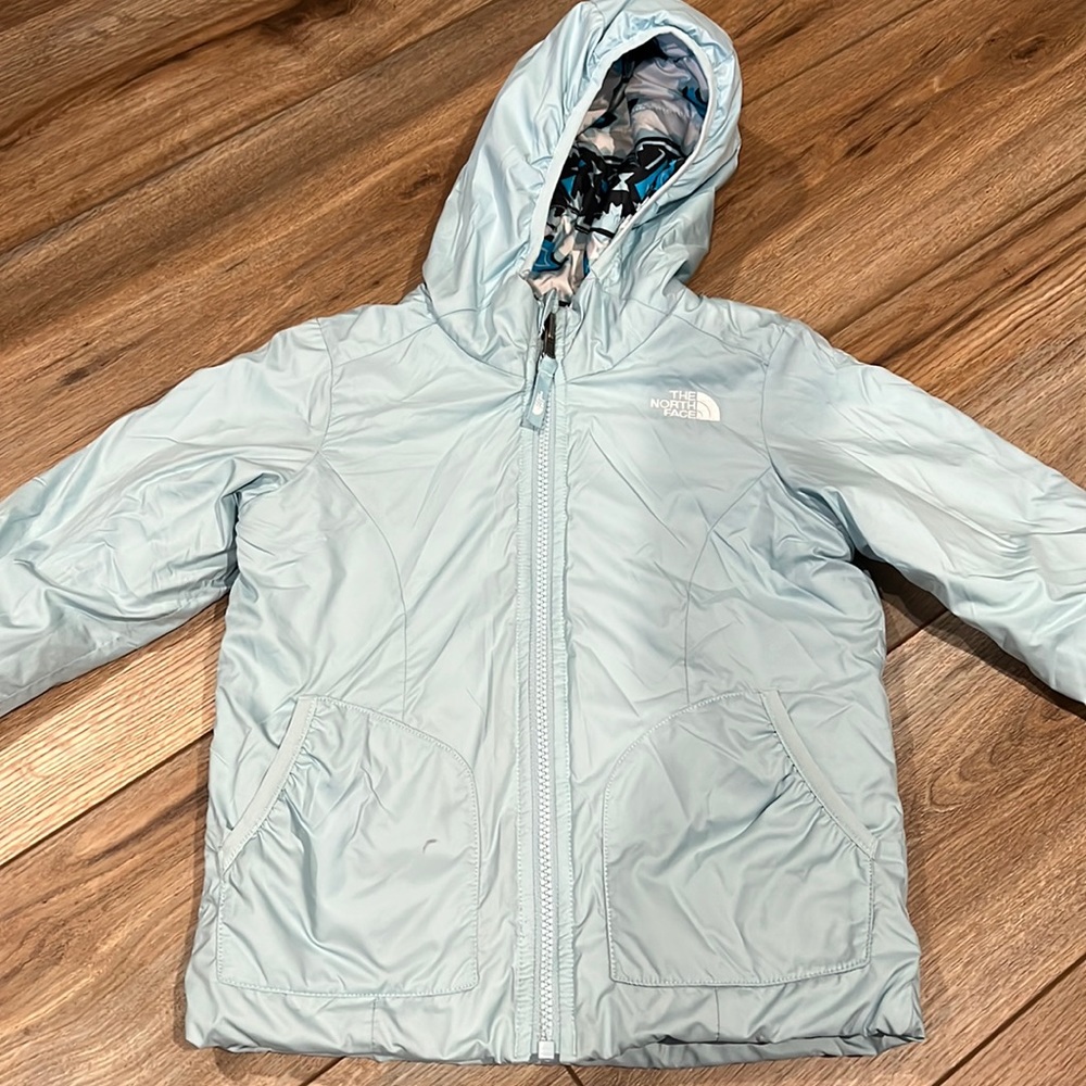 Toddler girl size 5 Northface reversible coat